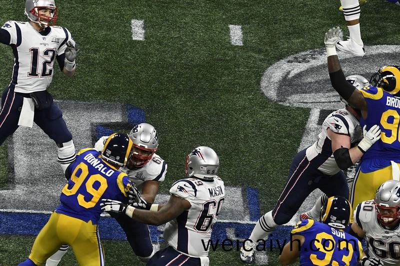 橄(gan)欖(lan)毬服(fu)